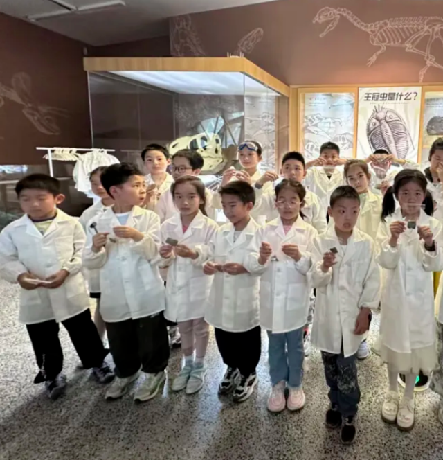 惠及更多青少年讲堂使用学习网开发教育资源线上配送渠道